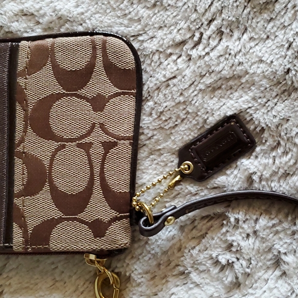 Coach brown canvas signature wristlet - Picture 2 of 6